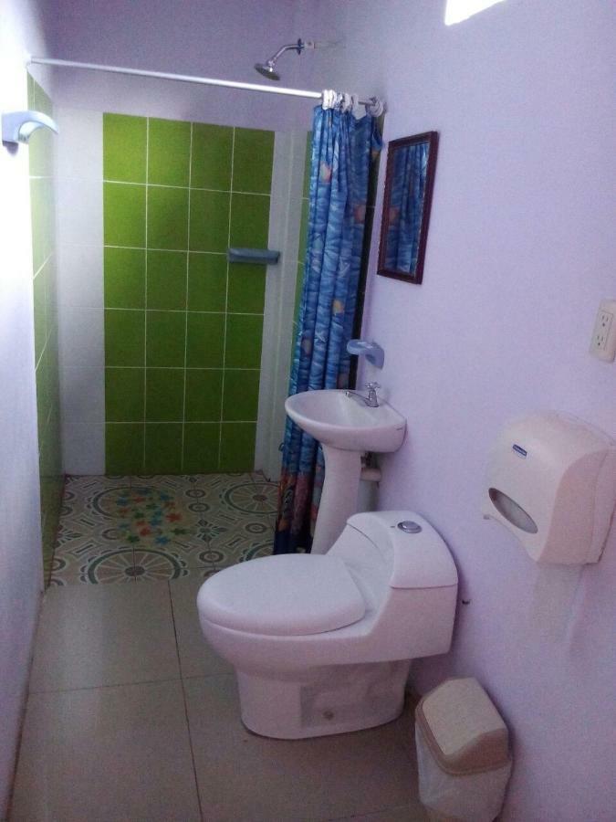Cabinas El Muellecito تورتوجويرو المظهر الخارجي الصورة